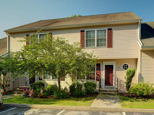128 Briar Lane #128, Norwich, CT 06360