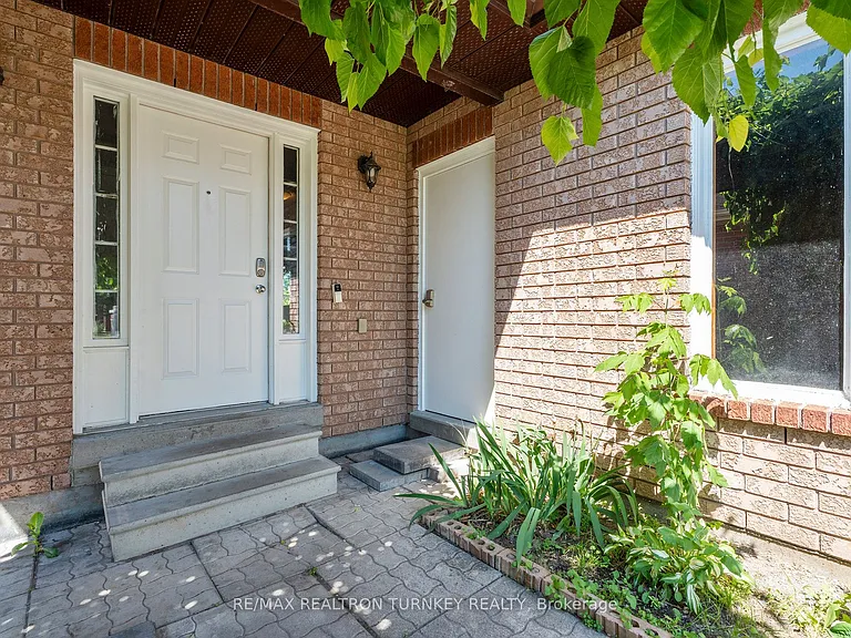 62 Arthur Ave #UPPER — Photo 5