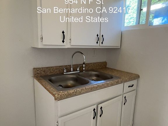 5th image of 954 N F St #1/2