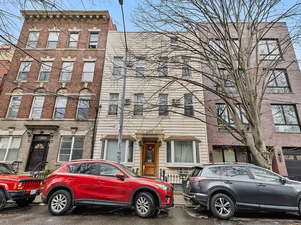 161 Newell St, Brooklyn, NY 11222