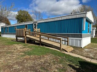15 E St, Holts Summit, MO 65043