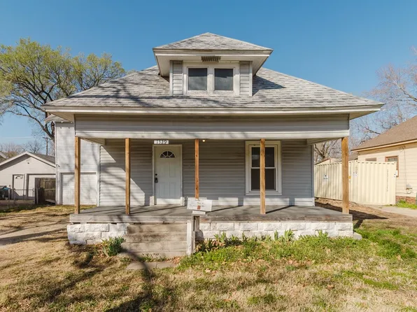 1329 S Pattie Ave, Wichita, KS 67211