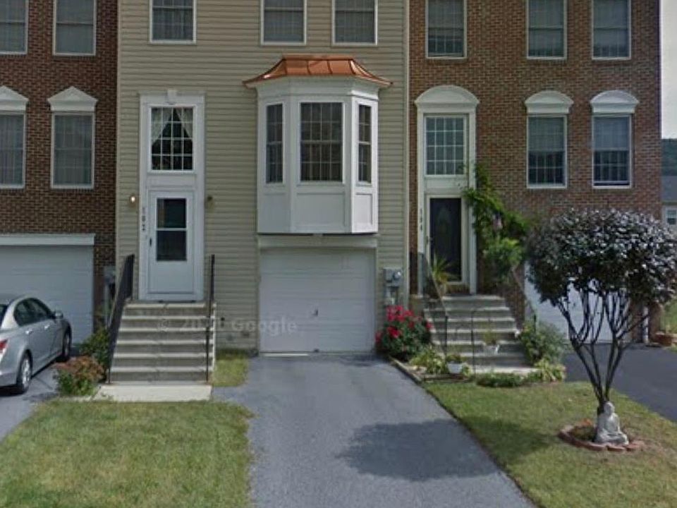 1st image of 102 N Oak St