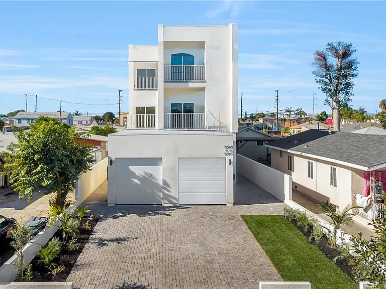 10905 Dalerose #B — Photo 1