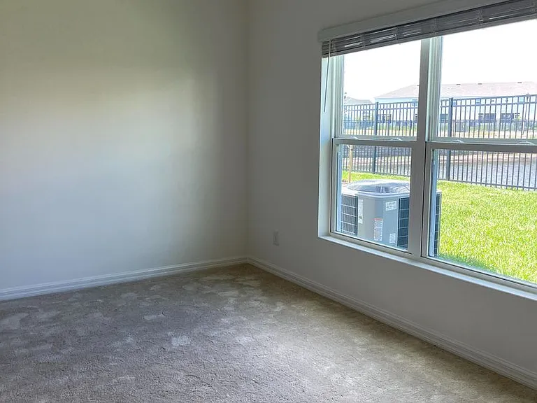 908 Anna Pl — Photo 13