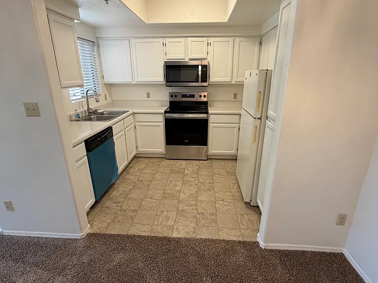 750 E Northern Ave #2075 — Photo 3