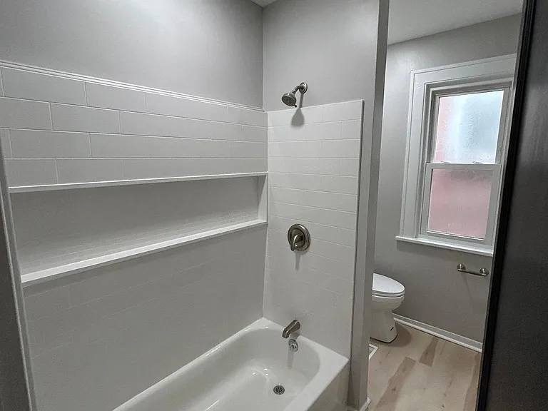 7227 Whipple St — Photo 10