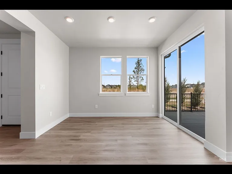 152 S Koyukuk Ln — Photo 3