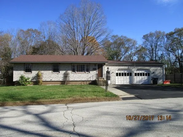 73 Locust Ave, Southbridge, MA 01550