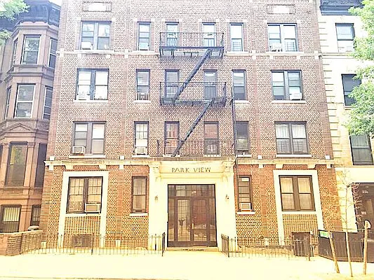 Rented by Friedman Roth Realty | media 22