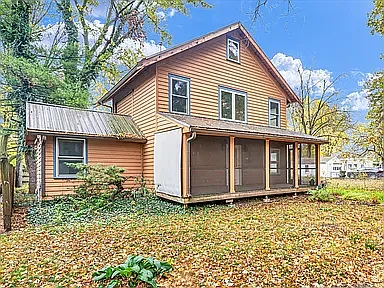 506 S Poplar St — Photo 3