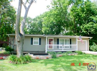 3133 SW McClure Rd, Topeka, KS 66614