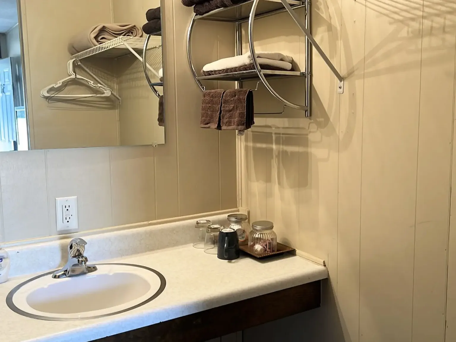 1 bed, 250 sqft, $550 — Photo 3