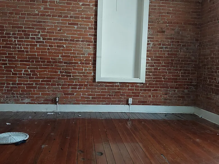 2616 Indiana Ave — Photo 5