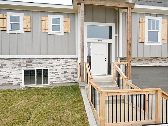 2nd image of 105 Johnson Cir