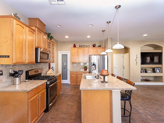 5th image of 13611 Brook Way