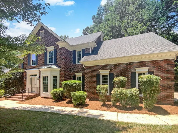 5619 Mallard Grove Rd, Charlotte, NC 28269