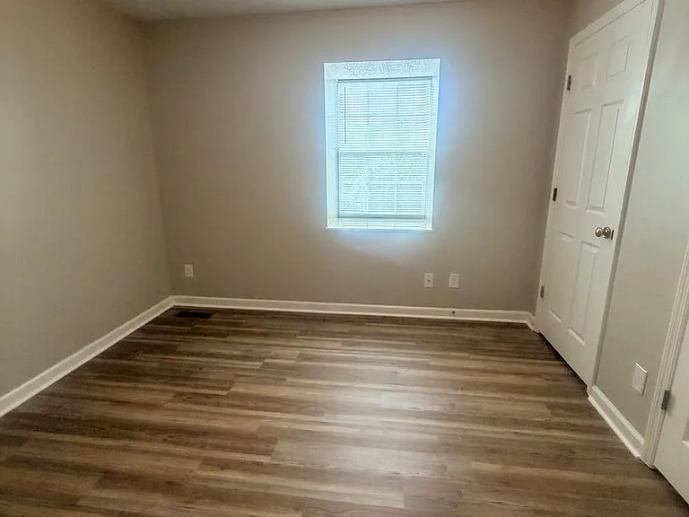 2519 Cedar Ln NE — Photo 26