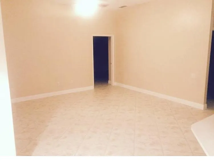 1722 Roosevelt Ave — Photo 34