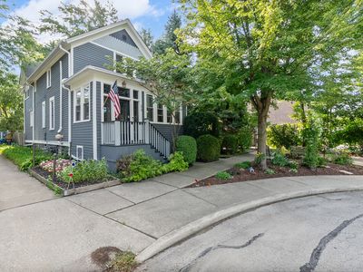 33 N Stone Ave, La Grange, IL, 60525