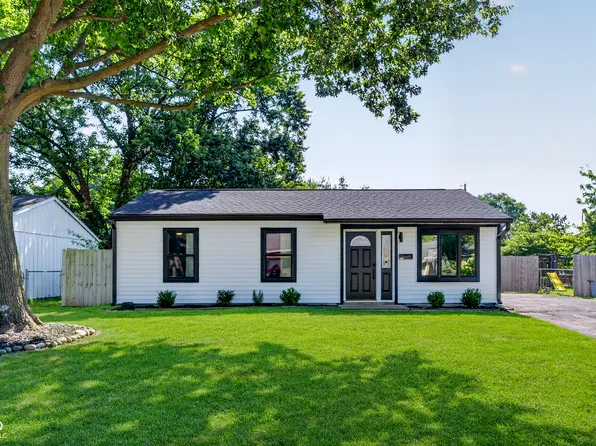 1564 Hillcrest Dr, Noblesville, IN 46060
