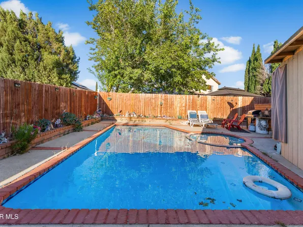 37704 49th St E, Palmdale, CA 93552