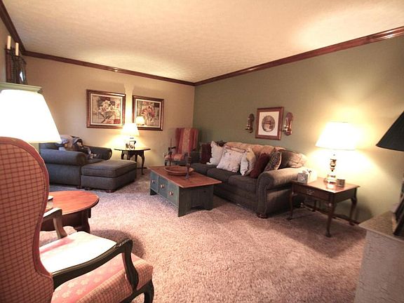 3rd image of 1039 Milford Dr