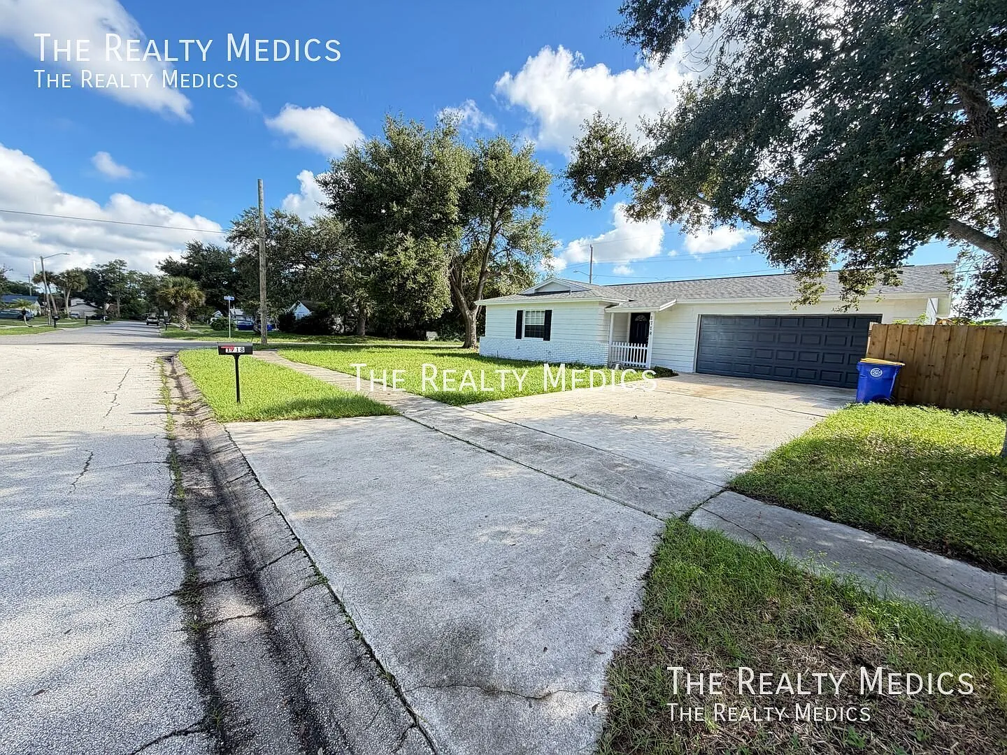 Charming 3-Bedroom Corner Lot Home With Modern Comforts In Rockledge — Photo 2