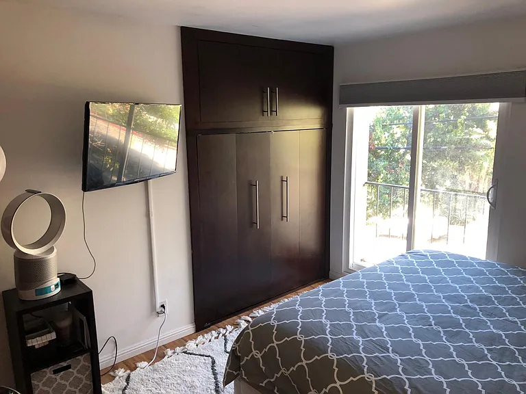 964 Larrabee St #205 — Photo 18