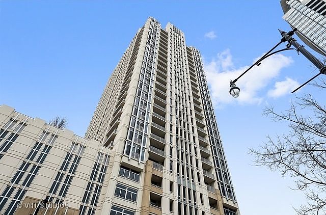 1st image of 1400 S Michigan Ave APT 1210