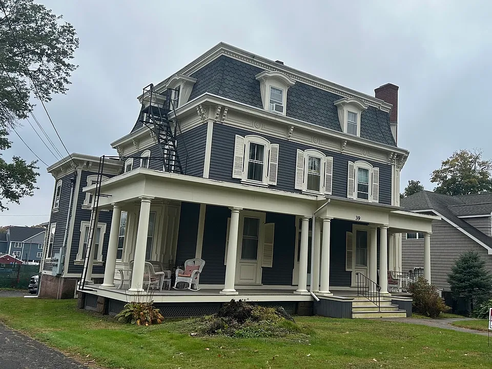 39 Academy St