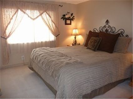 2nd image of 5426 Black Mica Cir