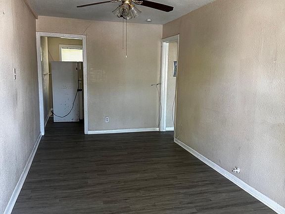 4th image of 2519 Isabel St APT 3