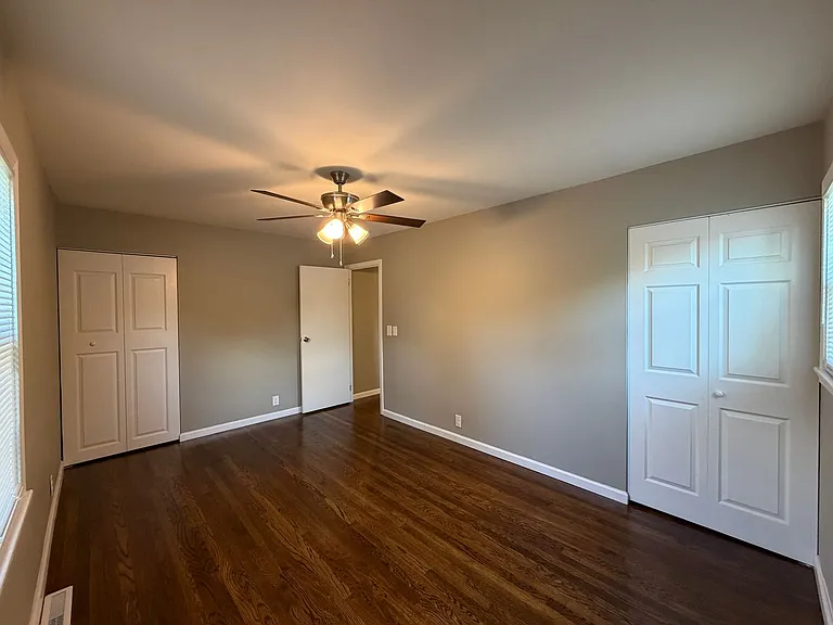 1518 Eastview Ave — Photo 21