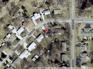 638 Terrace Dr, Roseville, MN 55113