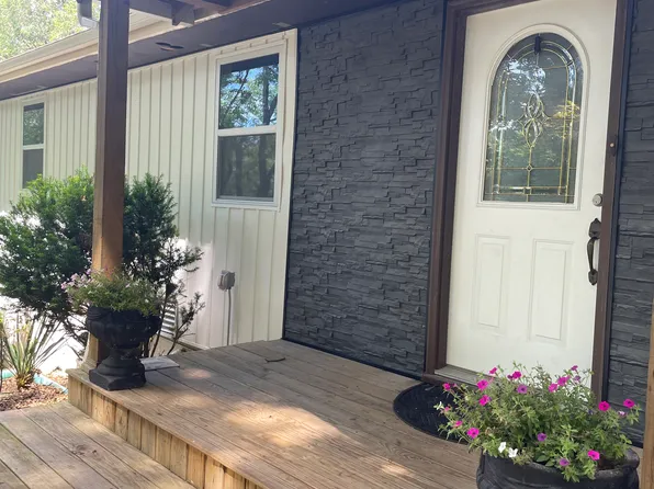 1508 S Bedford Rd, Springfield, MO 65809