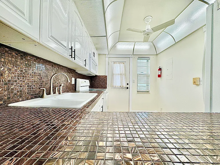 2871 N Ocean Blvd #C513 — Photo 13