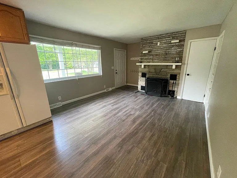 10661 N Park Ave — Photo 4