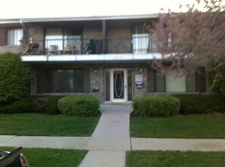 17720 Exchange Ave APT 1N, Lansing, IL 60438