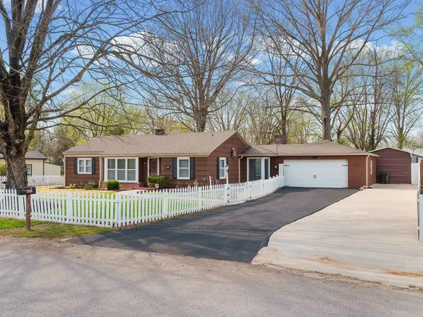 2528 Faulkner Dr, Hopkinsville, KY 42240