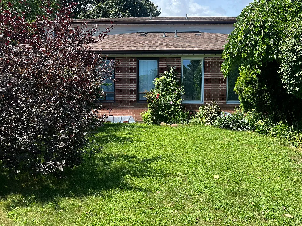583 Tedwyn Dr #BASEMENT