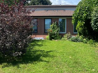 583 Tedwyn Dr #BASEMENT, Mississauga, ON L5A1K1