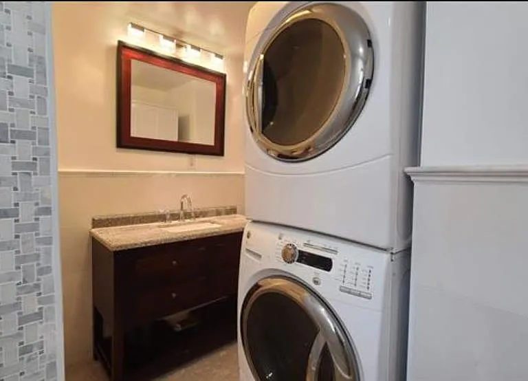 476 Gregory Ave #2 — Photo 19