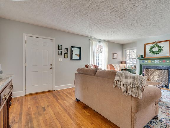5th image of 1288 Catawba St