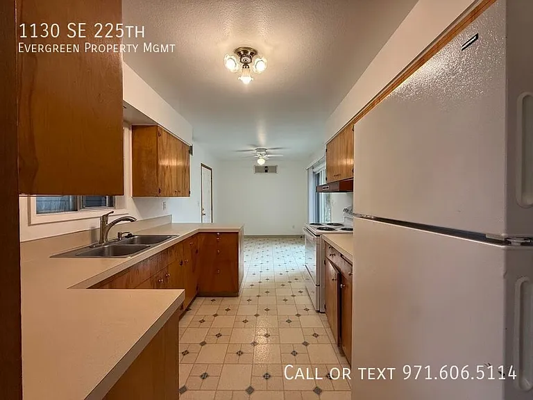 1130 SE 225th Ave — Photo 14