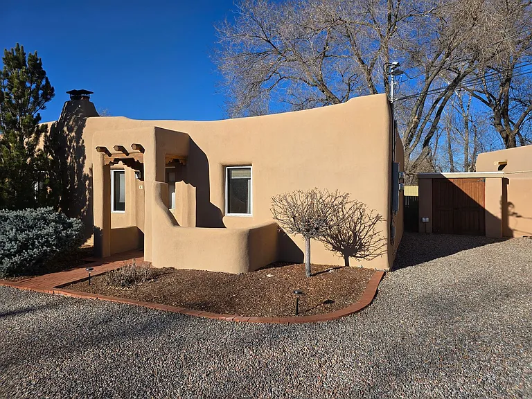 115 W Santa Fe Ave #K — Photo 2