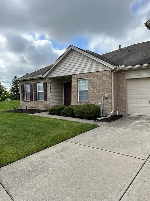 4034 Twin Lakes Cir photo 1