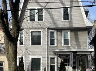 834 E Gorham St APT 2, Madison, WI 53703