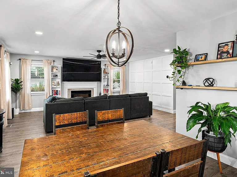 3710 Ivy Hill Ln — Photo 6