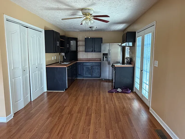 4914 Camborne Cir — Photo 13